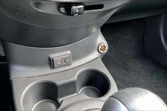 Used 2019 Nissan Versa Note SV FWD image 15