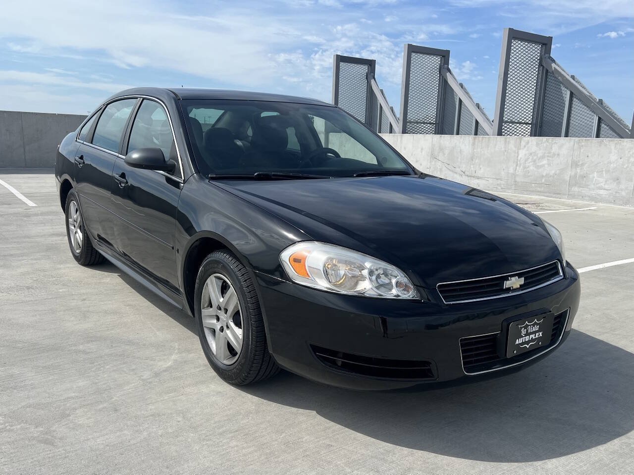 Used 2009 Chevrolet Impala LS FWD image 3