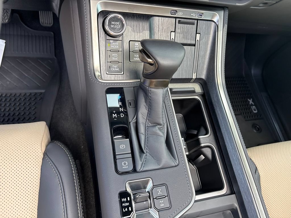 Certified 2026 Lexus GX 550 AWD/4WD image 17