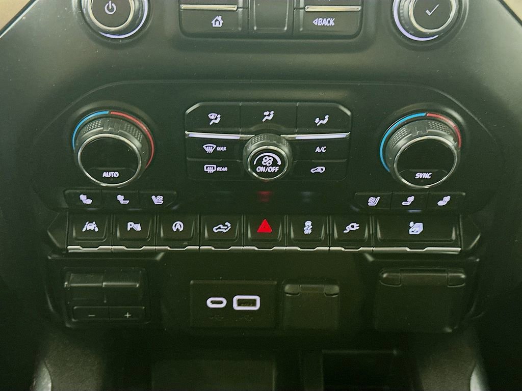 Used 2020 Chevrolet Silverado 1500 High Country w/ Technology Package image 18