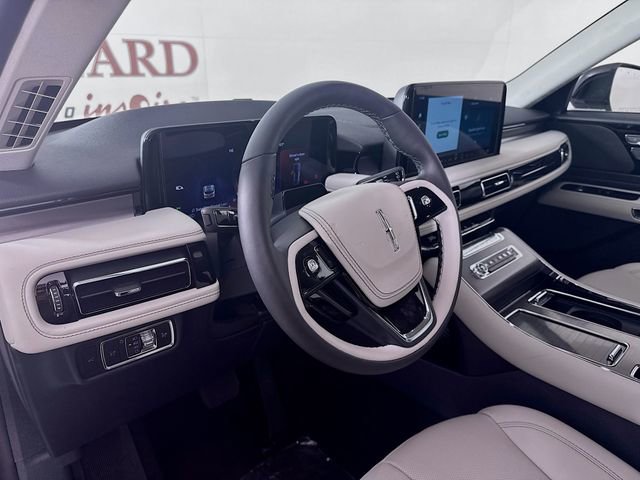 New 2026 Lincoln Aviator AWD image 9
