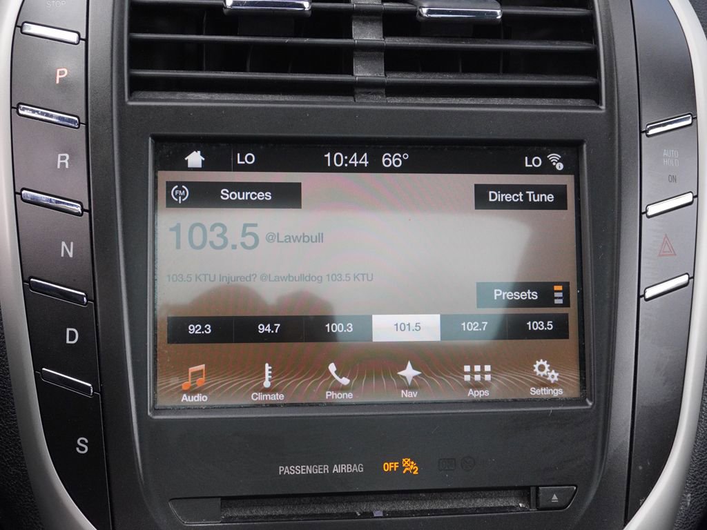 Used 2017 Lincoln MKC Reserve w/ Lincoln MKC Climate Package image 38