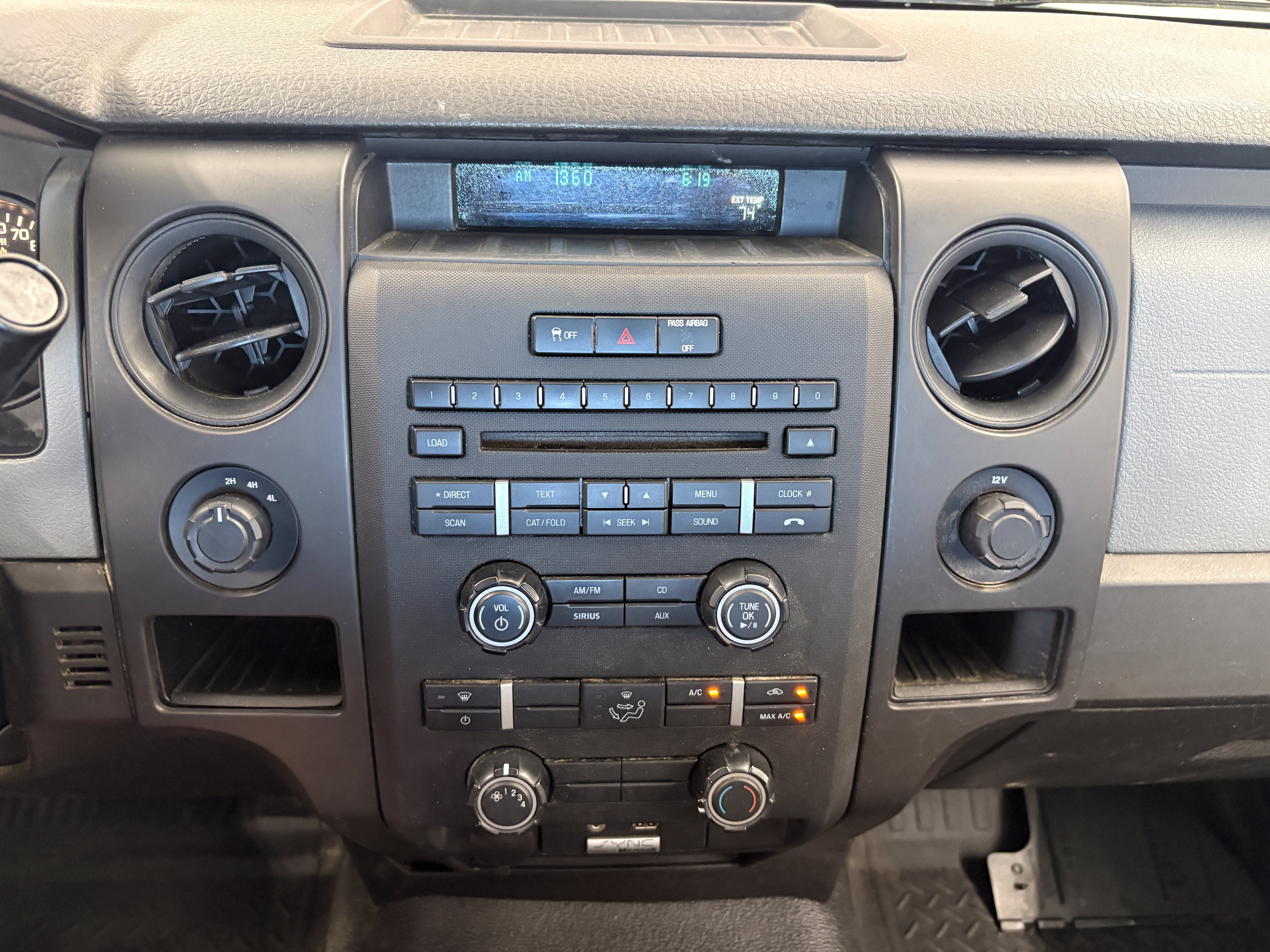 Used 2013 Ford F150 XL w/ Mid Equipment Group AWD/4WD image 11