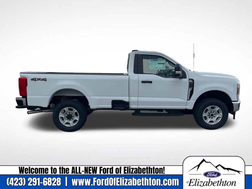 New 2025 Ford F350 XLT image 2