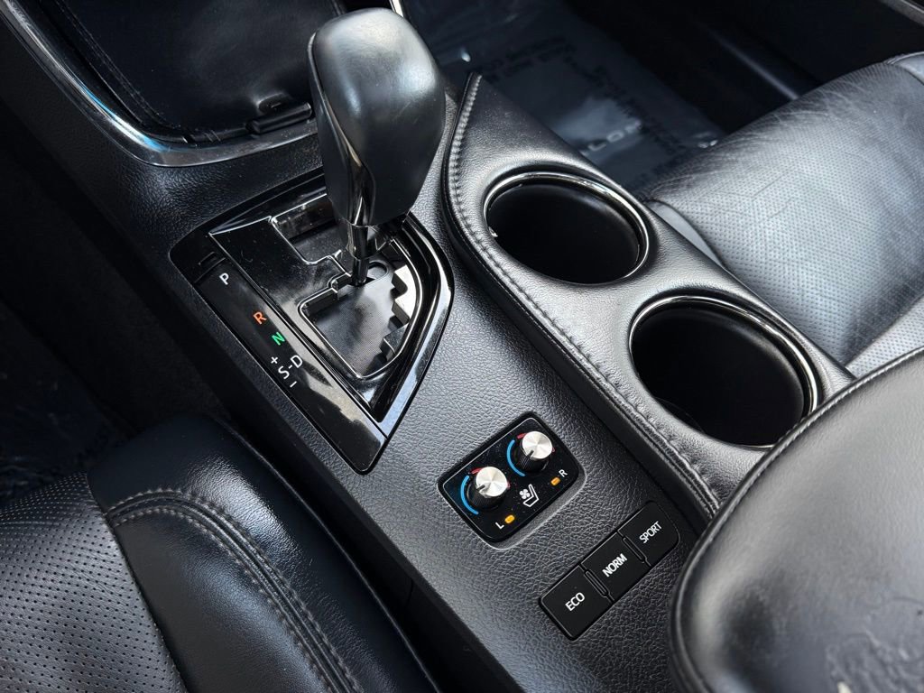 Used 2014 Toyota Avalon Limited image 23