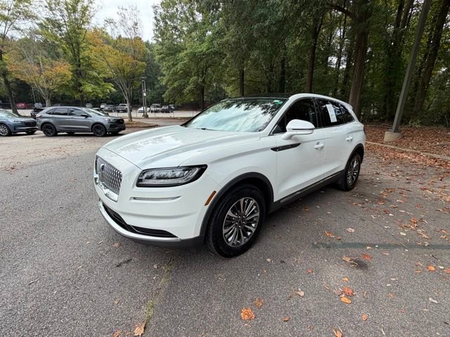 Used 2022 Lincoln Nautilus Reserve w/ Luxury Package image 2