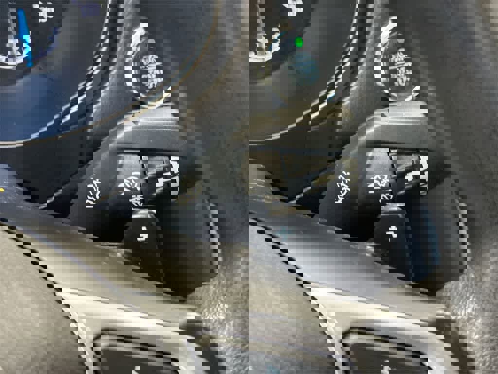 Used 2017 Ford Fusion SE image 26