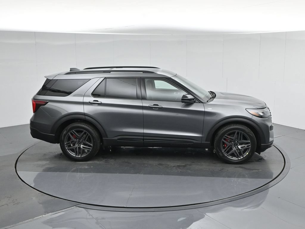 New 2026 Ford Explorer ST-Line w/ ST-Line Street Pack RWD image 58