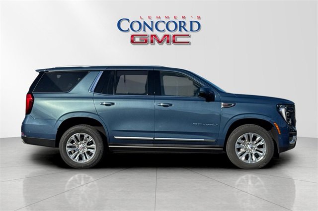 New 2026 GMC Yukon Denali w/ Sun & Power Step Package image 3