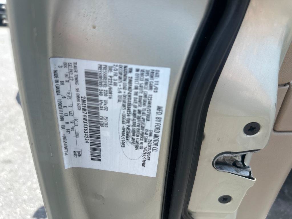 Used 2004 Mercury Grand Marquis GS RWD image 27