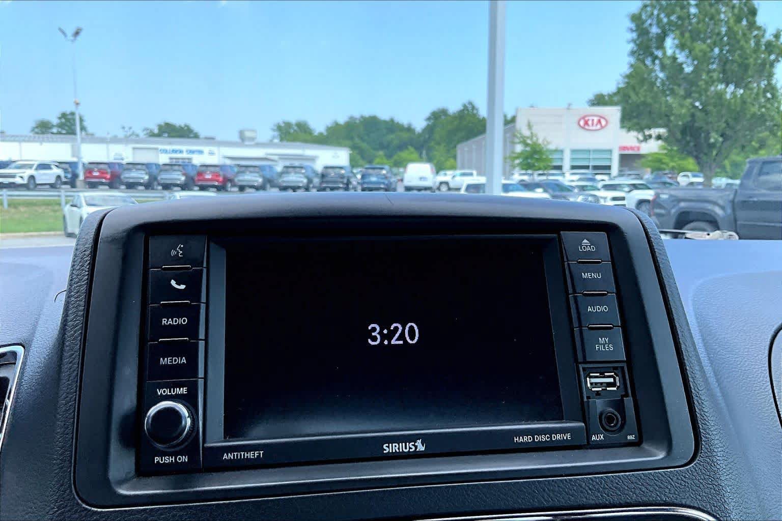 Used 2019 Dodge Grand Caravan SXT FWD image 33