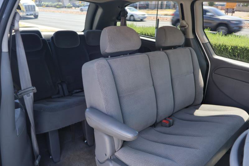 Used 2005 Dodge Grand Caravan SE w/ Popular Equipment Group I FWD image 17