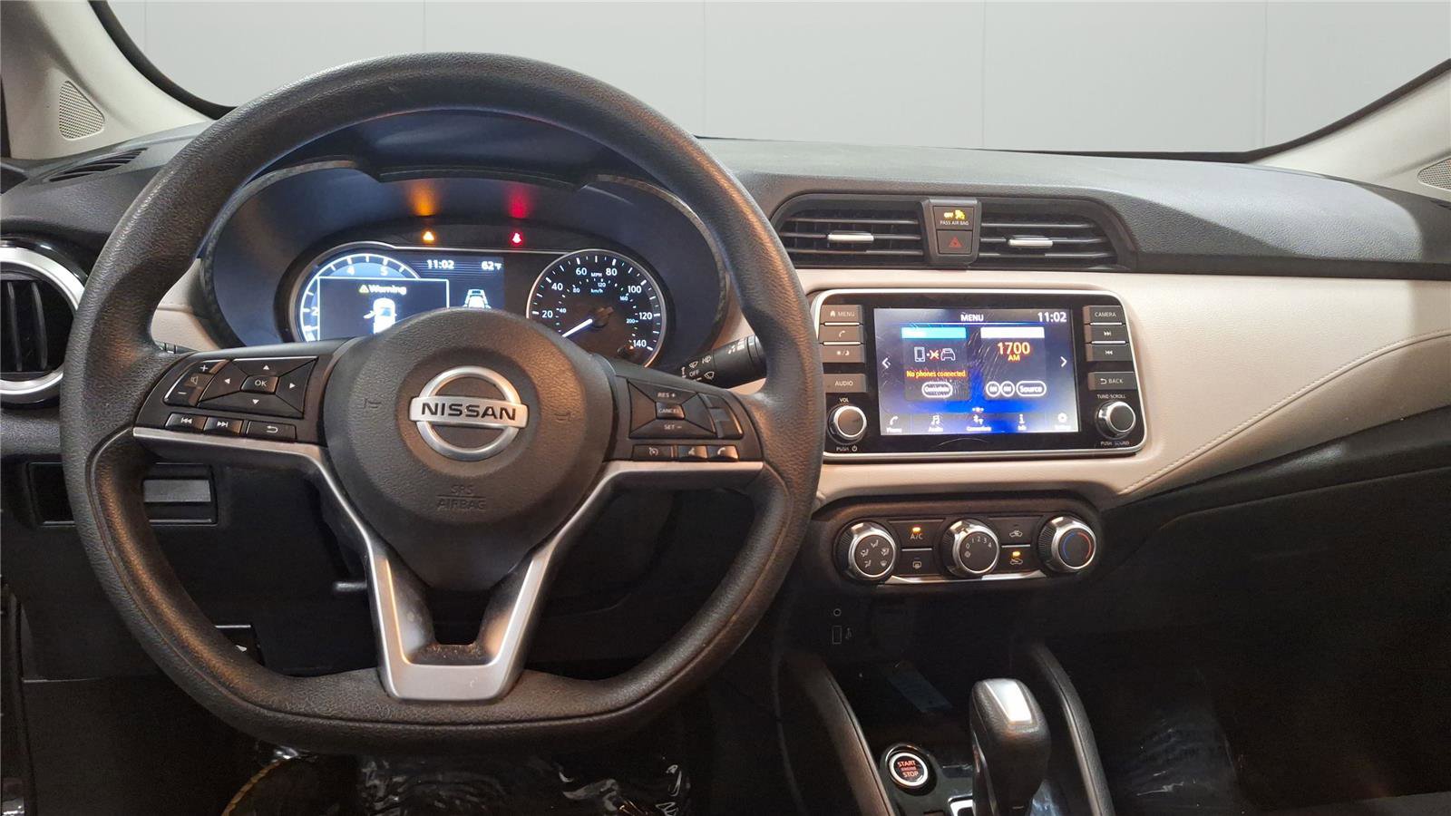 Used 2022 Nissan Versa SV w/ Trunk Package image 20