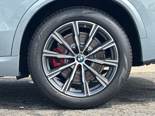 New 2026 BMW X5 xDrive50e w/ M Sport Package AWD/4WD image 3