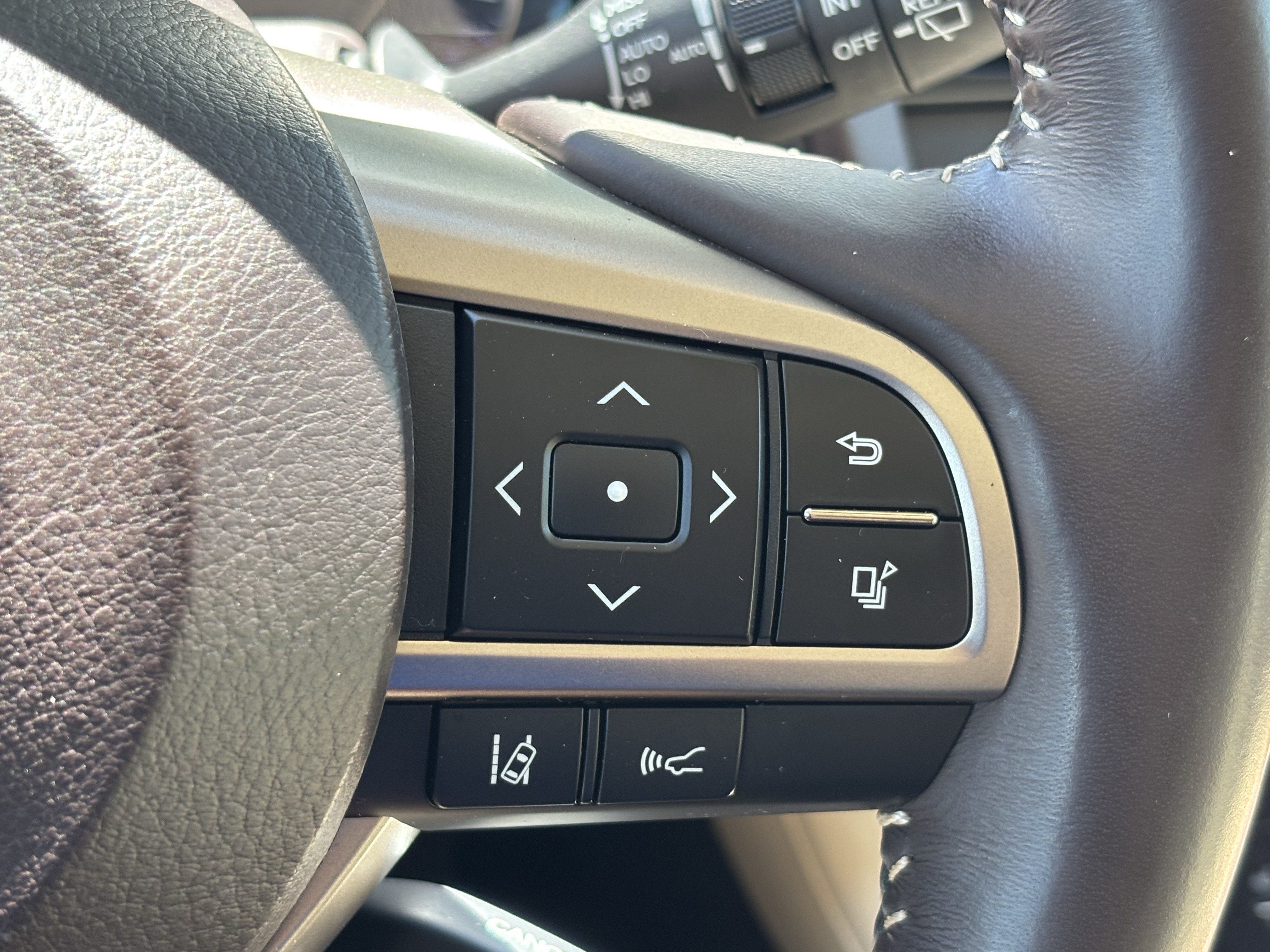 Used 2019 Lexus RX 350L AWD image 22