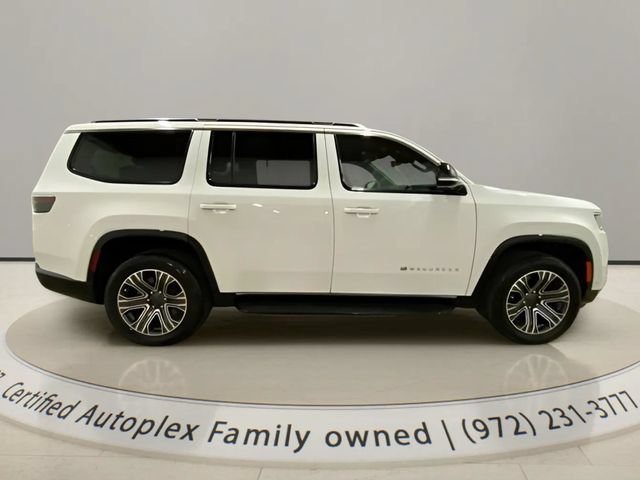 Used 2024 Jeep Wagoneer Series II w/ Flexible Seating Group RWD image 6