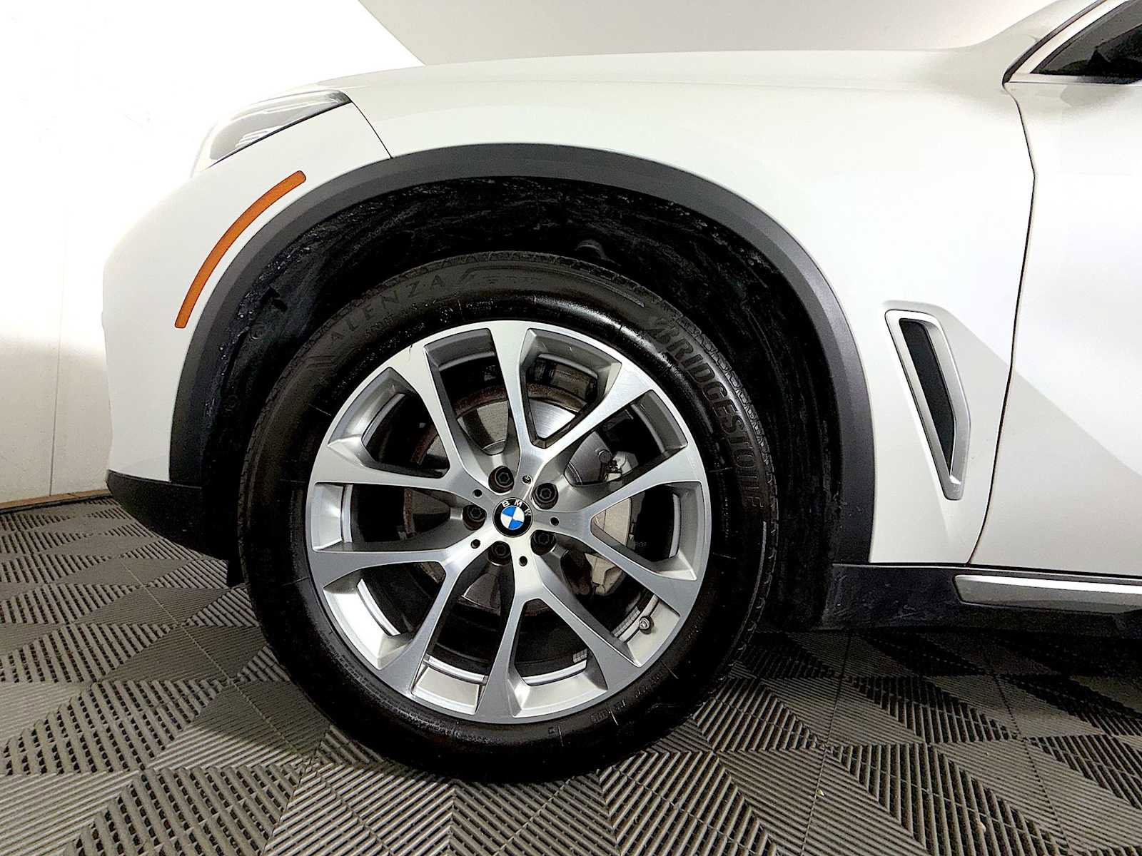 Certified 2023 BMW X5 xDrive40i w/ Premium Package image 8