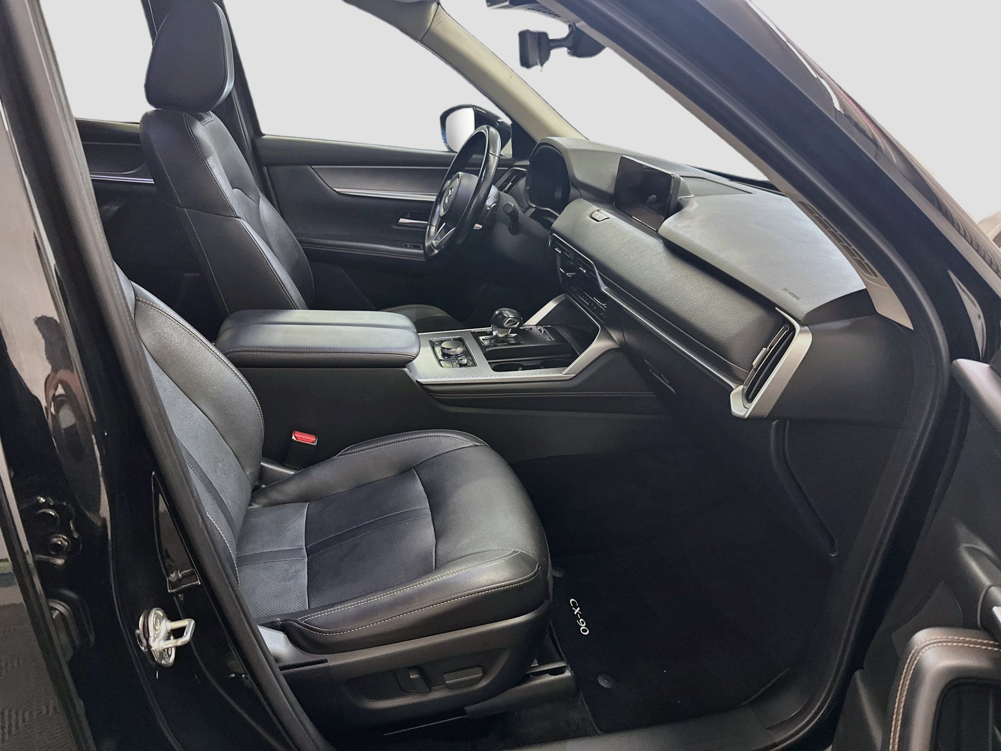 Used 2024 MAZDA CX-90 Plug-In Hybrid w/ Preferred AWD/4WD image 35
