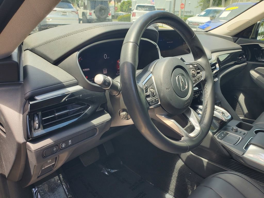 Used 2024 Acura MDX FWD image 16