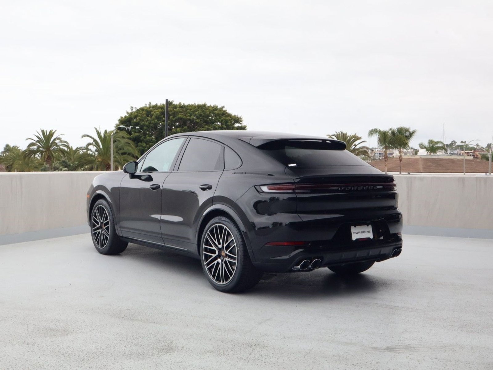 New 2026 Porsche Cayenne Coupe AWD/4WD video 3