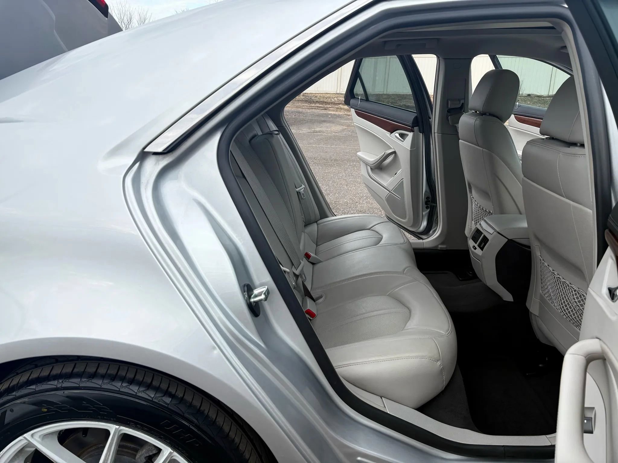 Used 2012 Cadillac CTS Luxury image 22