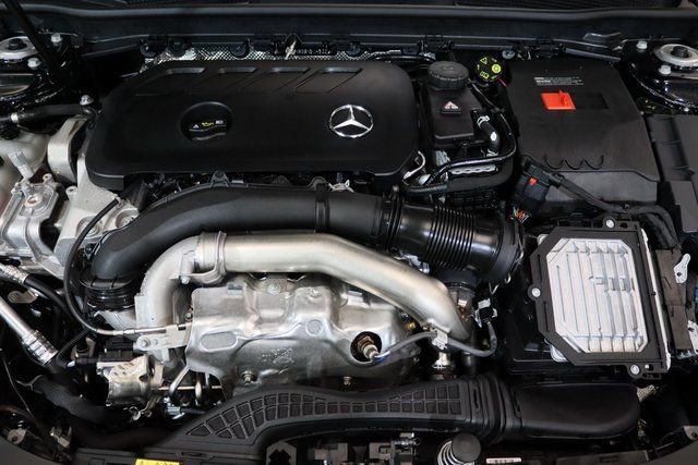 Certified 2025 Mercedes-Benz CLA 250 4MATIC image 28