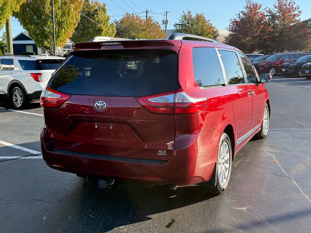 Used 2017 Toyota Sienna XLE w/ XLE Navigation Package AWD/4WD image 6