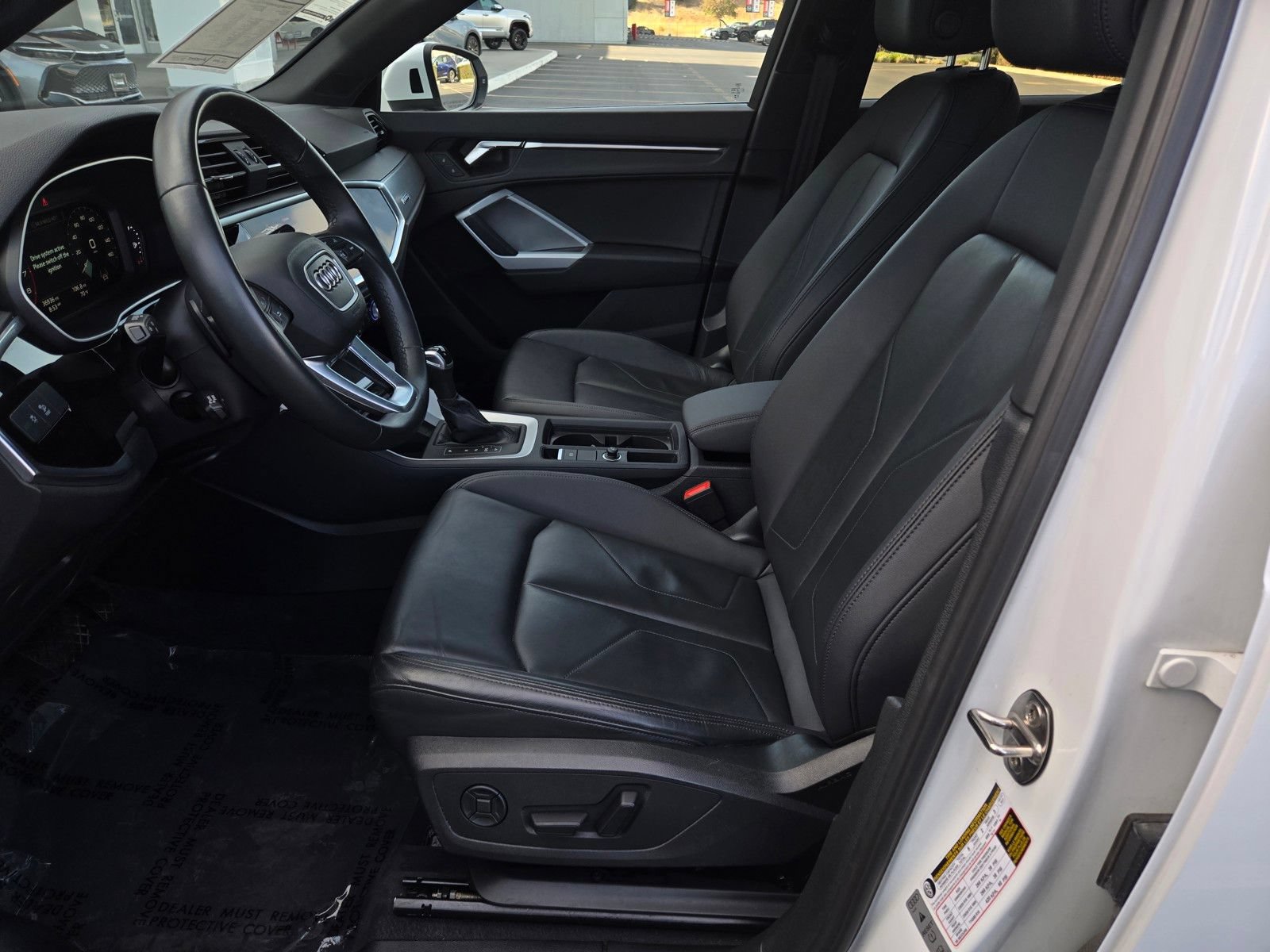 Used 2025 Audi Q3 2.0T Premium AWD/4WD image 16