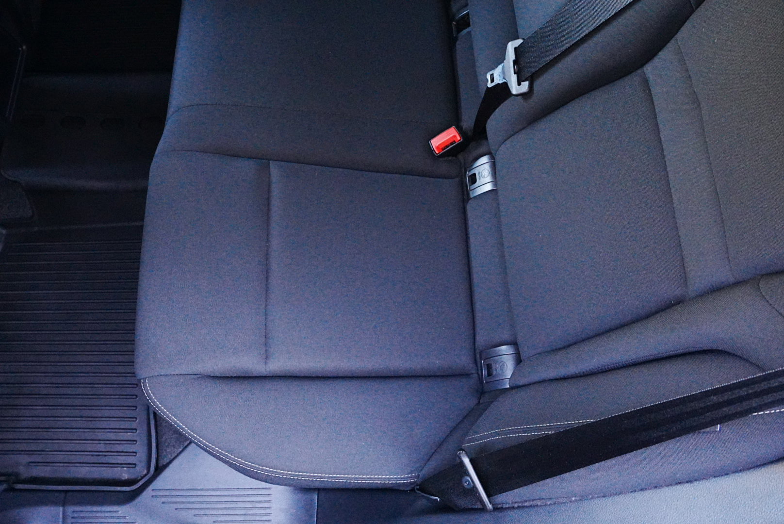 Used 2024 Nissan Rogue S image 13