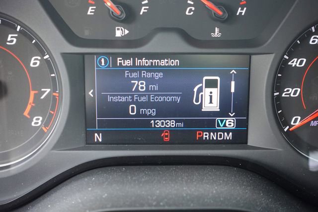 Used 2021 Chevrolet Camaro LT w/ RS Package image 18