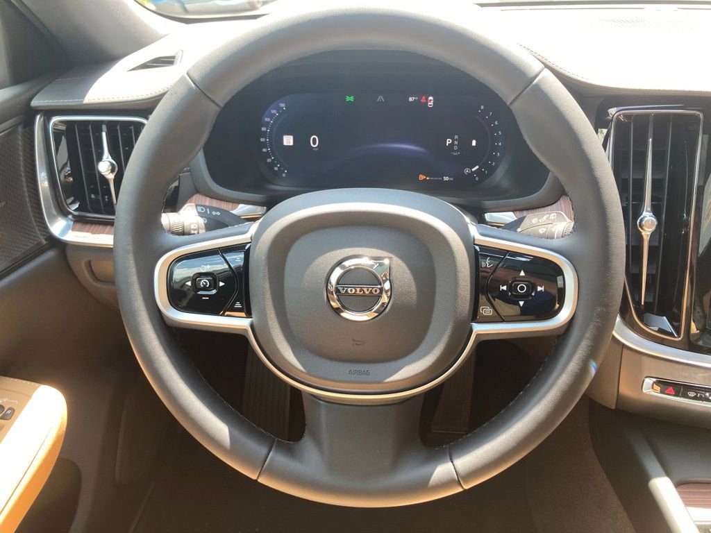 New 2026 Volvo V60 B5 Cross Country Ultra w/ Protection Package Premier image 10