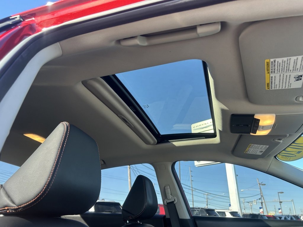 Used 2020 Nissan Altima 2.5 SR w/ Premium Package image 14