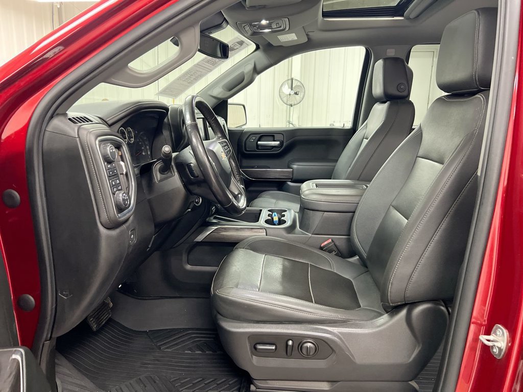 Used 2021 Chevrolet Silverado 1500 LTZ w/ LTZ Premium Package AWD/4WD image 20