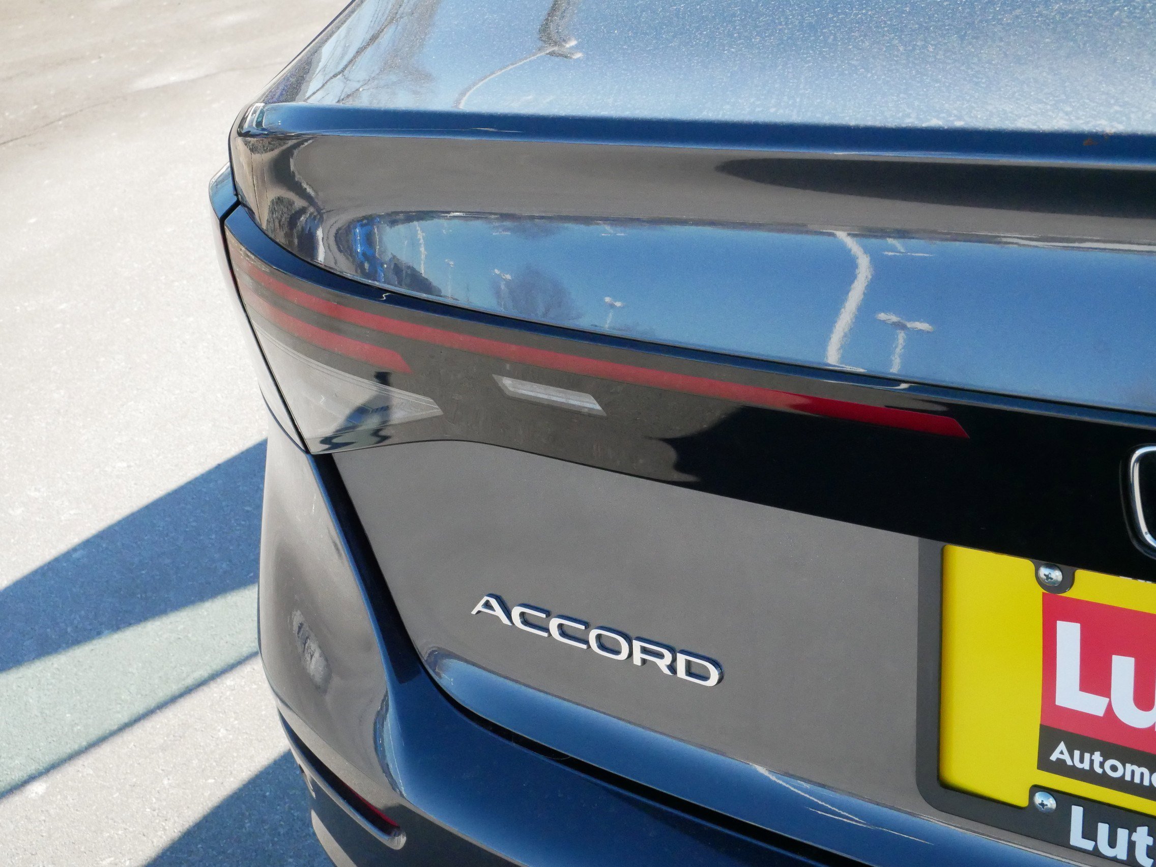 Certified 2025 Honda Accord EX-L image 17