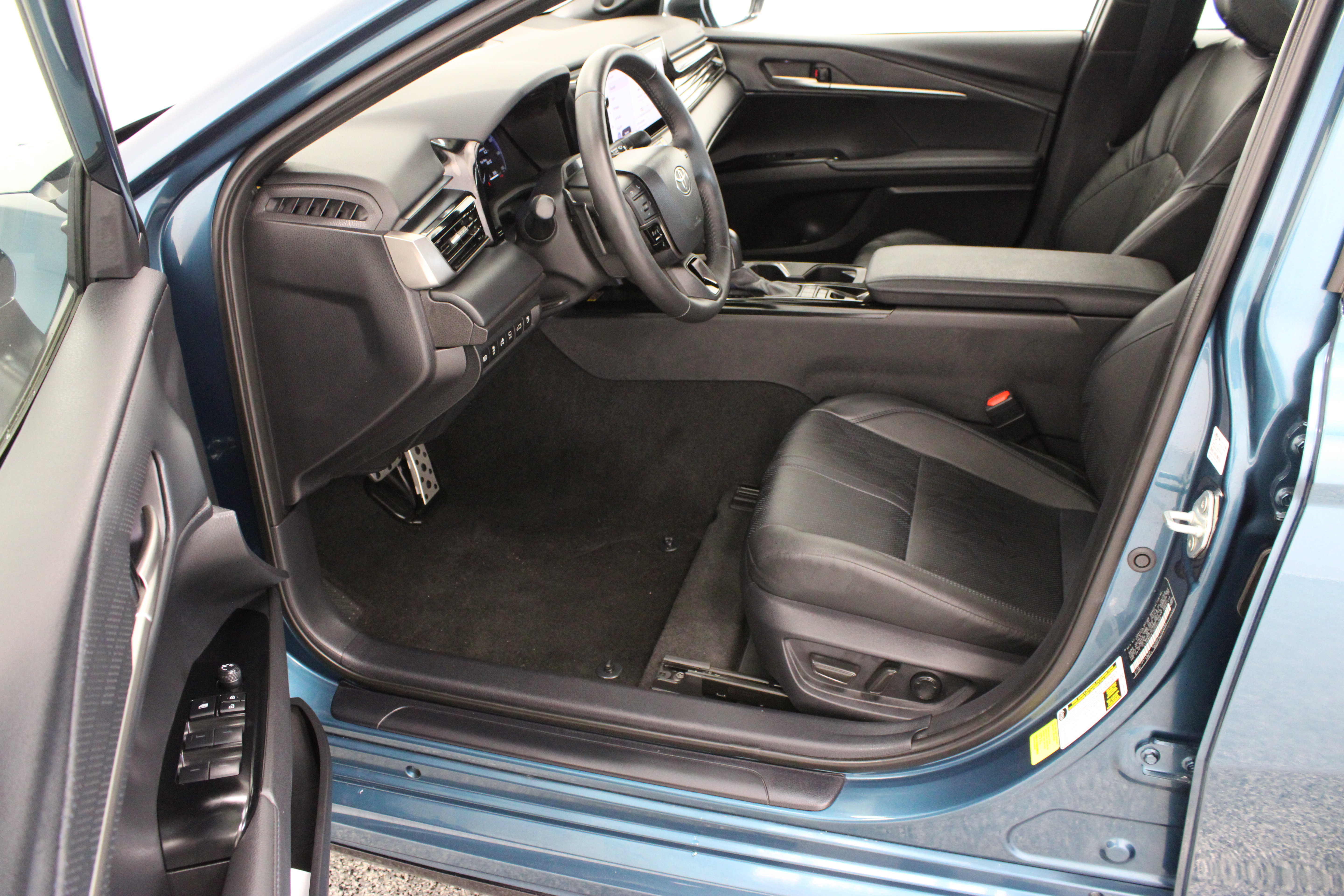 Used 2025 Toyota Camry XSE w/ Premium Plus Package FWD image 14