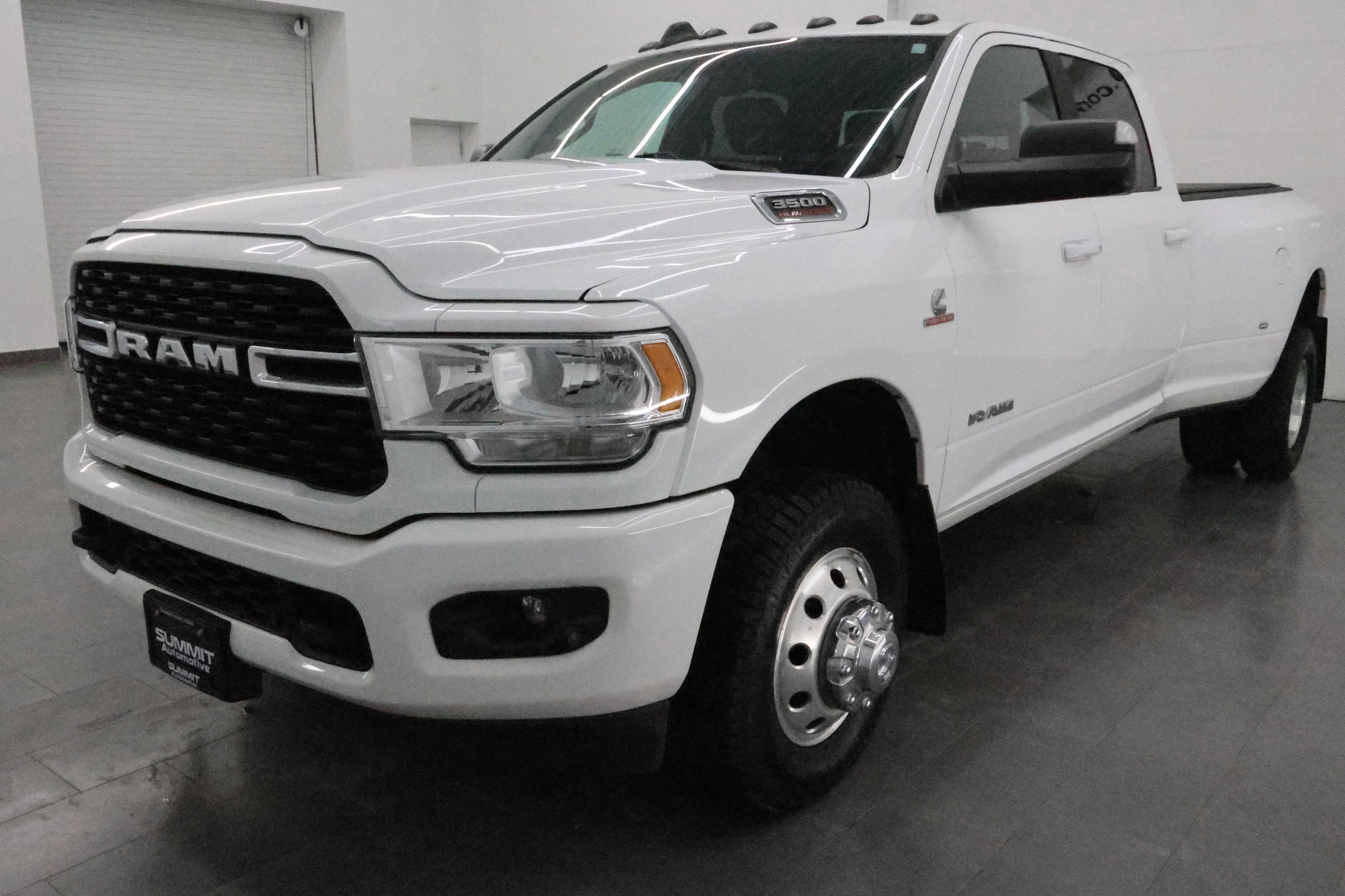 Used 2022 RAM 3500 Big Horn w/ Level C Equiment Group image 7