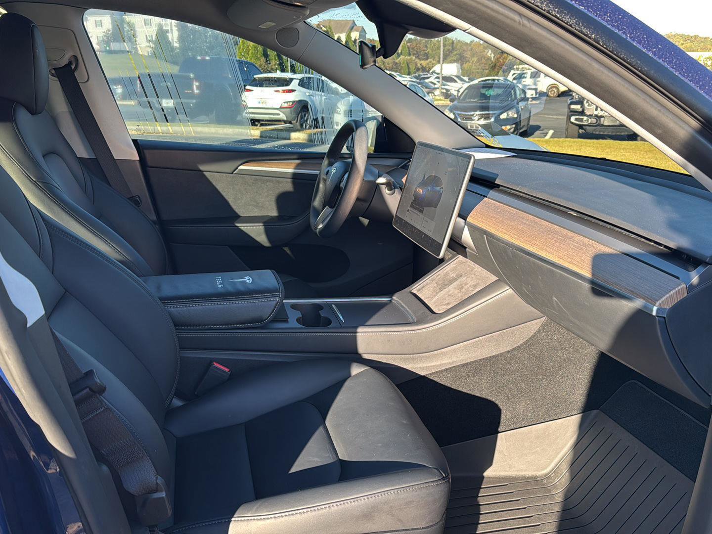 Used 2023 Tesla Model Y Long Range image 10