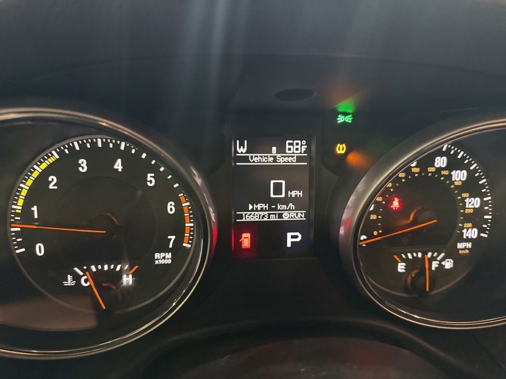 Used 2011 Jeep Grand Cherokee 70th Anniversary image 9