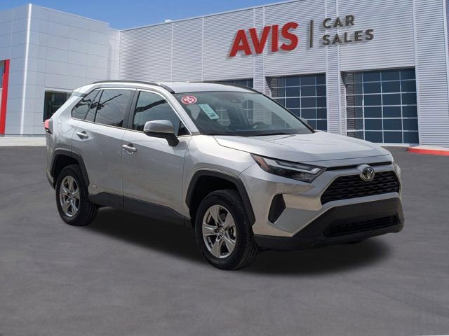 Used 2025 Toyota RAV4 XLE image 3