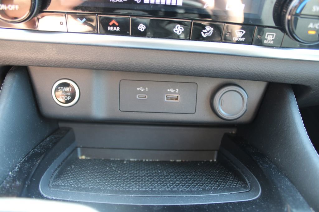 Used 2021 Nissan Rogue SL w/ Premium Package image 28