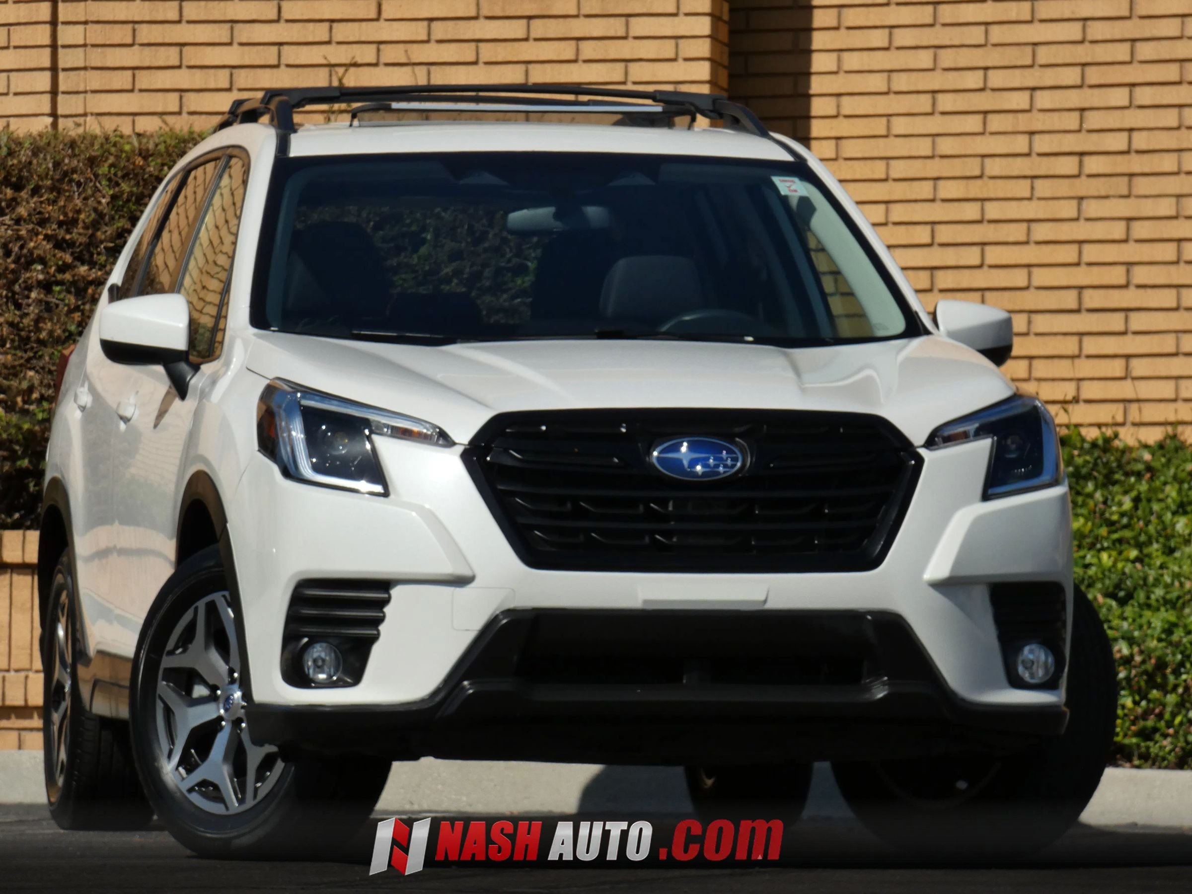 Used 2023 Subaru Forester Premium AWD/4WD image 3