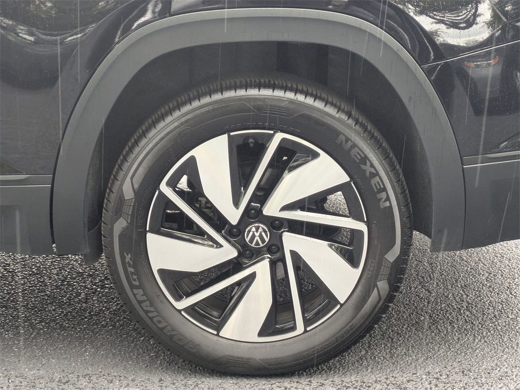 Used 2024 Volkswagen Atlas SE image 30