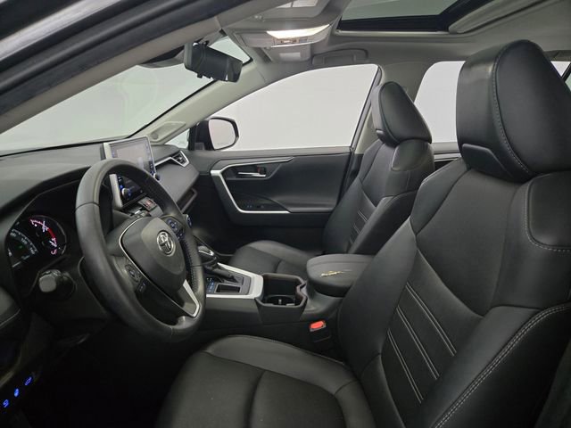 Used 2022 Toyota RAV4 Limited FWD image 14