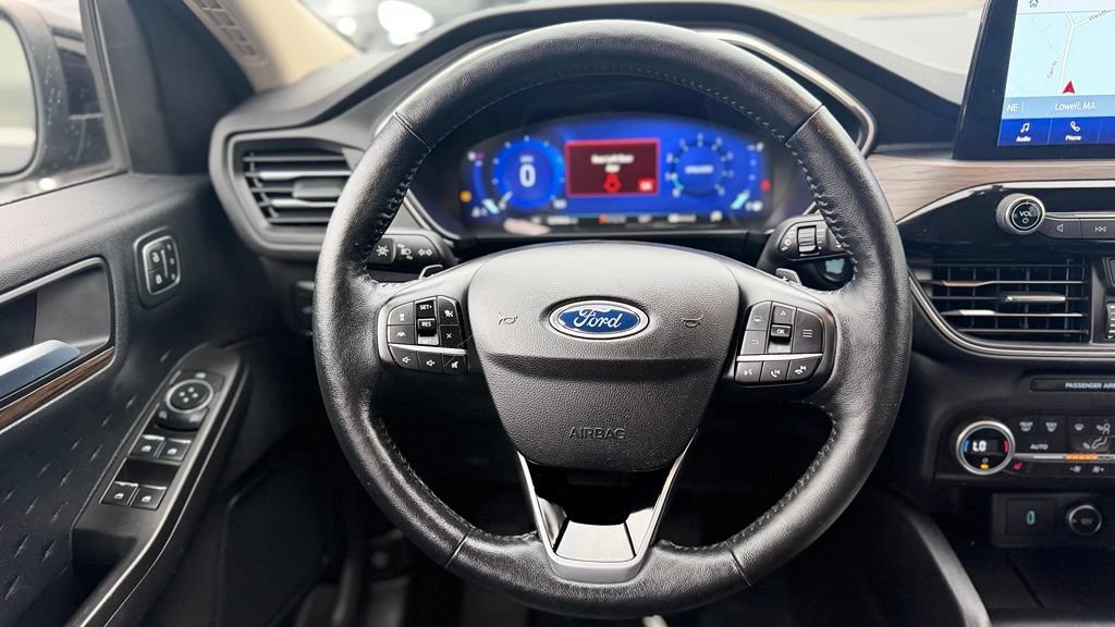 Used 2020 Ford Escape Titanium AWD/4WD image 12