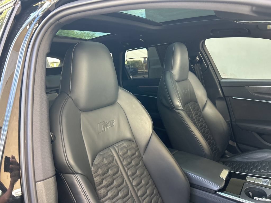 Used 2022 Audi RS 6 w/ Carbon Optic Package AWD/4WD image 27