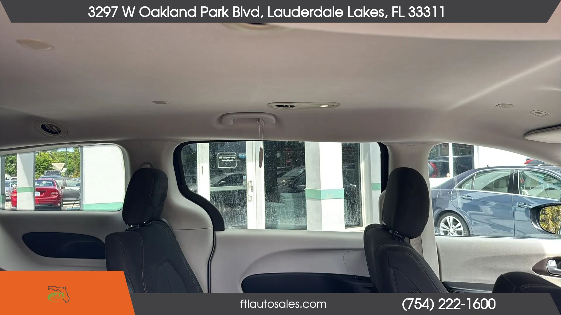 Used 2018 Chrysler Pacifica LX FWD image 35