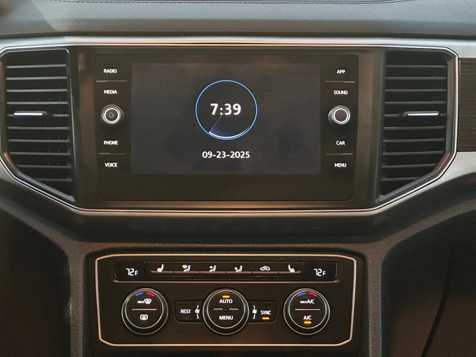 Used 2018 Volkswagen Atlas SE FWD image 14