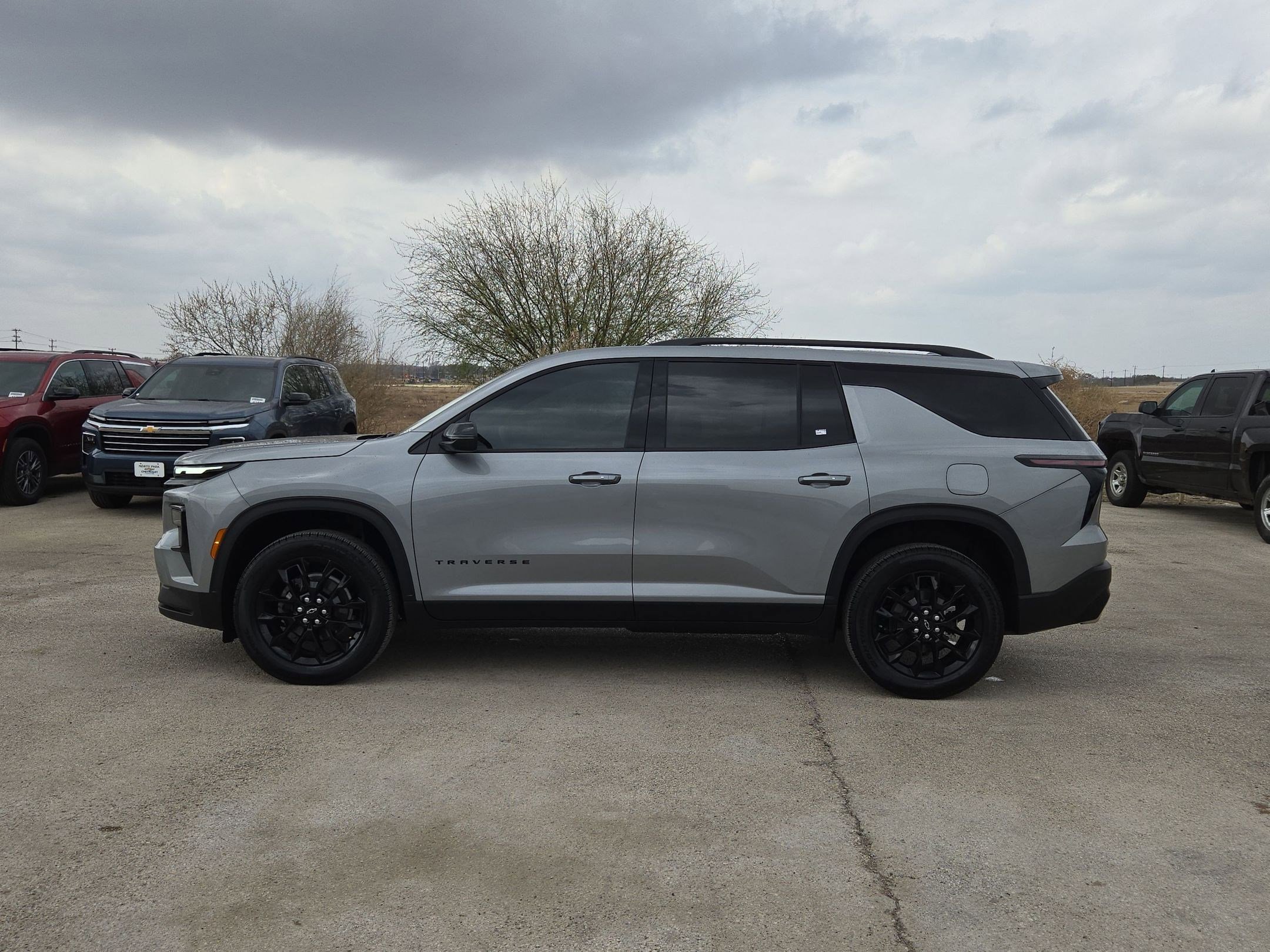 Certified 2026 Chevrolet Traverse LT w/ Midnight/Sport Edition image 6