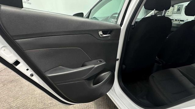 Used 2021 Hyundai Accent SE FWD image 15