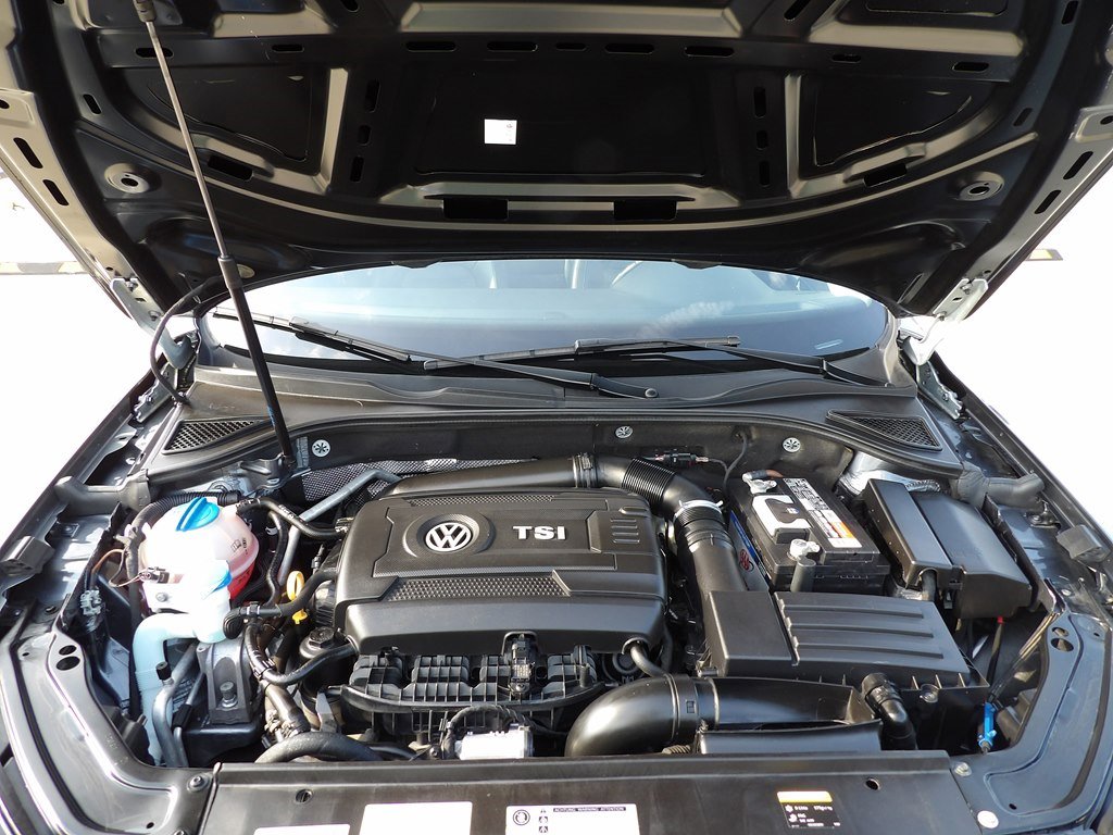 Used 2017 Volkswagen Passat 1.8T SEL Premium image 35